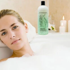 Cool Spearmint & Thyme™ Bubble Bath 33.8 Fl Oz/1L -Primally Pure Shop CST Bubble Bath lifestyle images 800c800 01410.1556319834