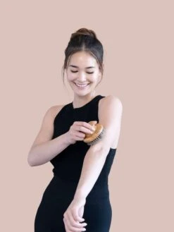 Body Dry Brush -Primally Pure Shop DryBrush Lifestyle 2